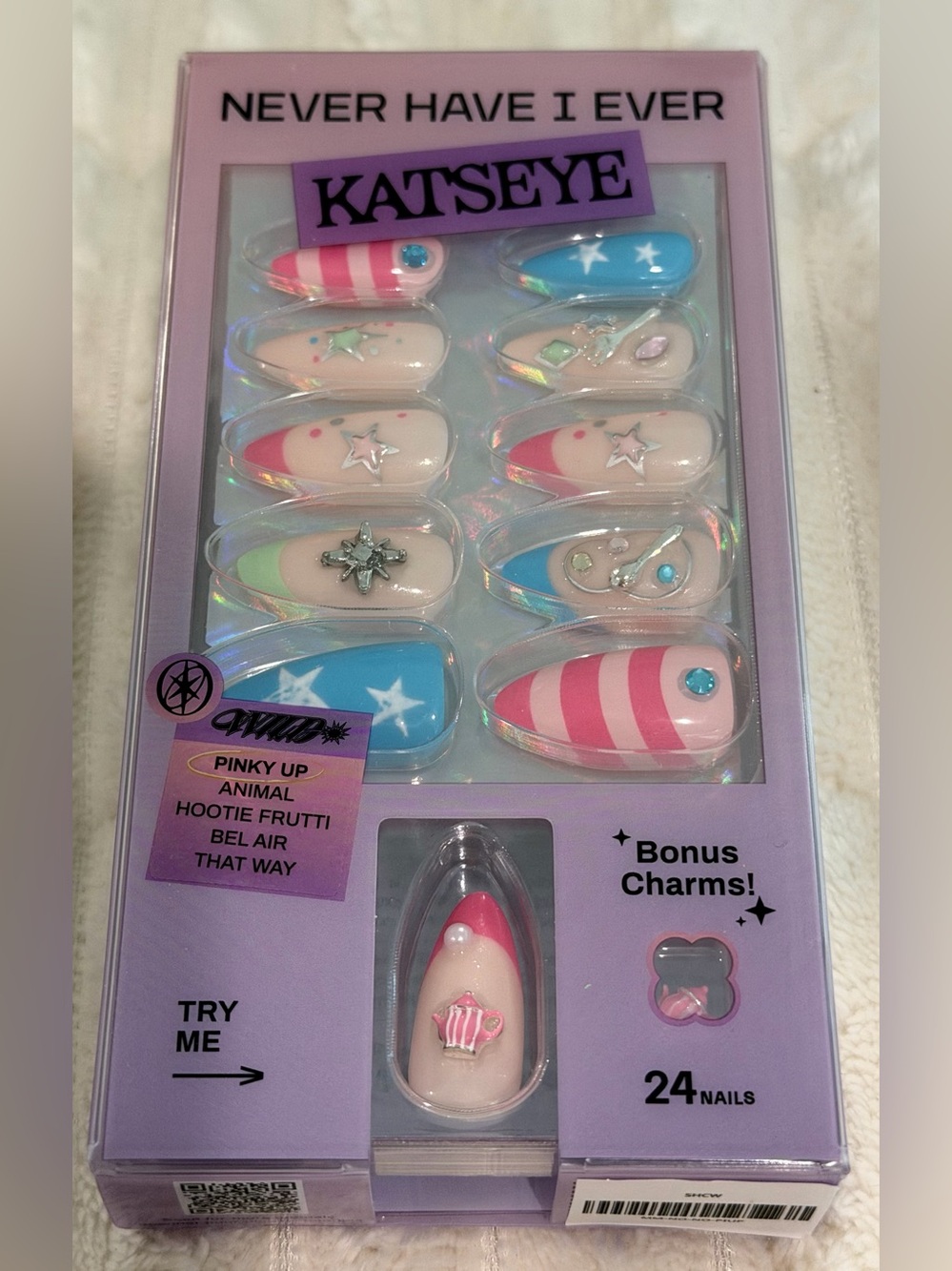 Katseye Wild Press On Nail Set-Pinky Up